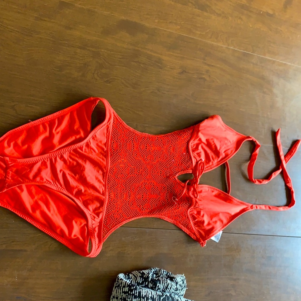 One piece bathing suit